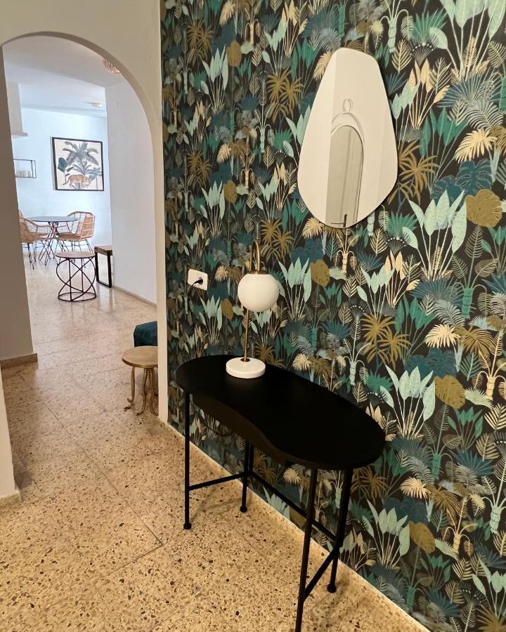 Aparthotel Boutique Poniente Playa Sant Antoni de Portmany Extérieur photo