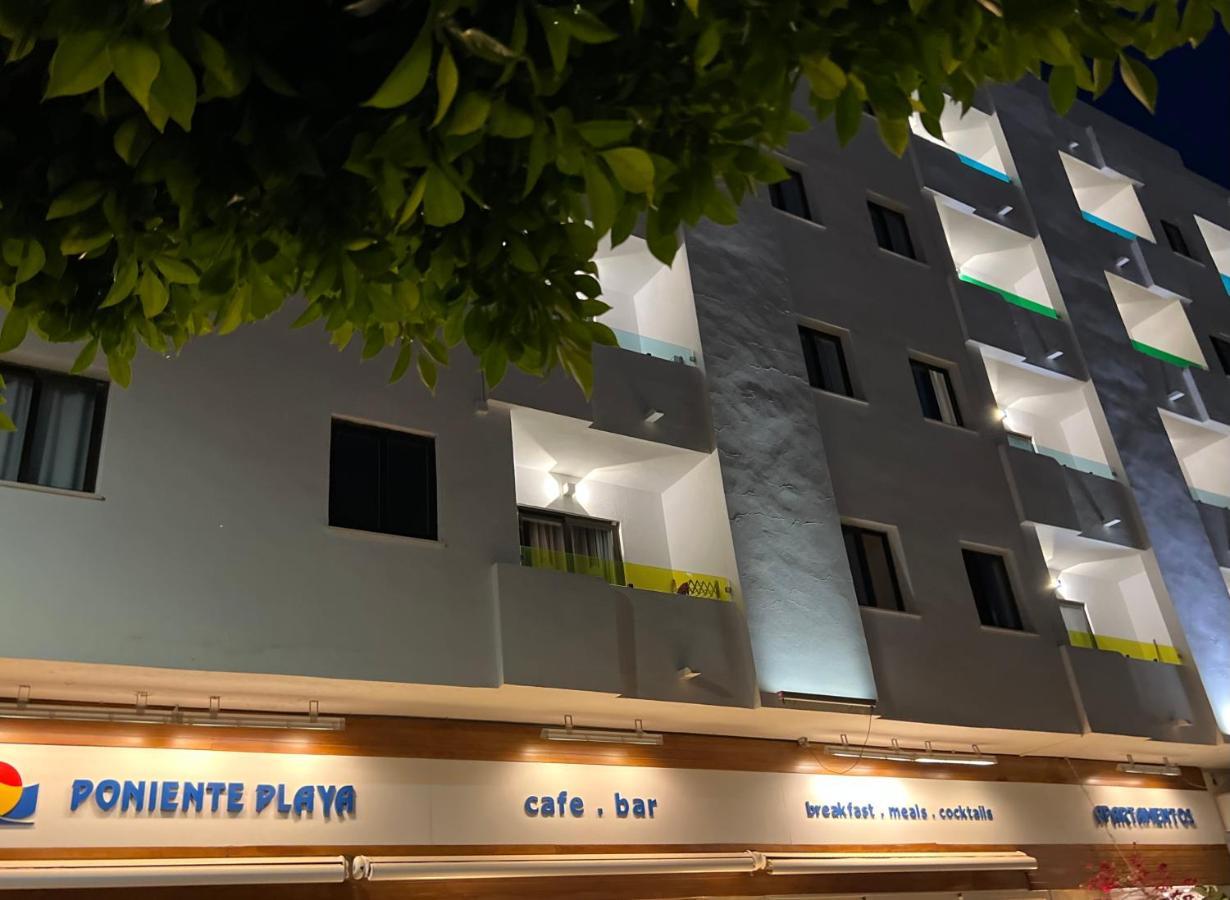 Aparthotel Boutique Poniente Playa Sant Antoni de Portmany Extérieur photo