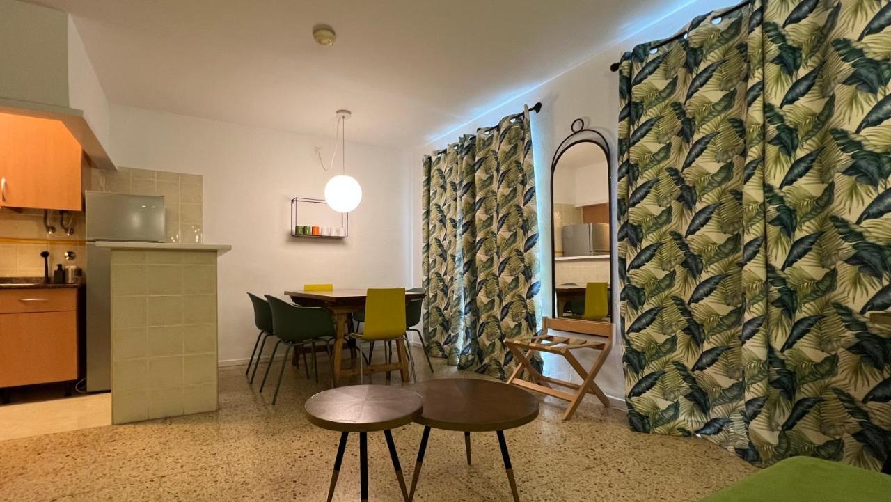 Aparthotel Boutique Poniente Playa Sant Antoni de Portmany Extérieur photo