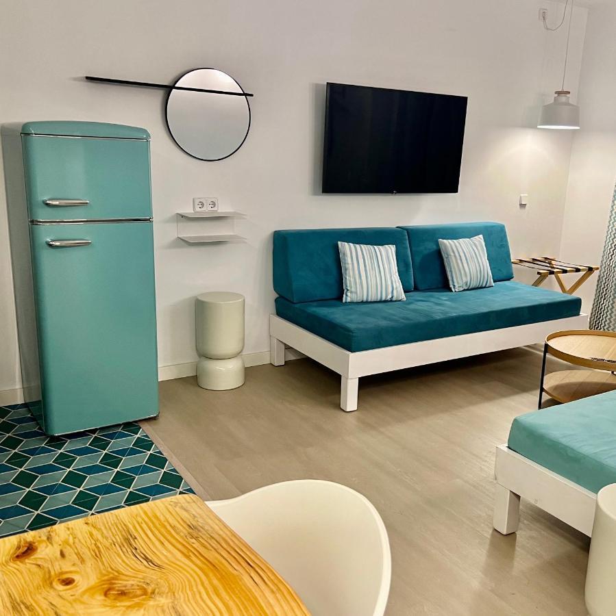 Aparthotel Boutique Poniente Playa Sant Antoni de Portmany Extérieur photo