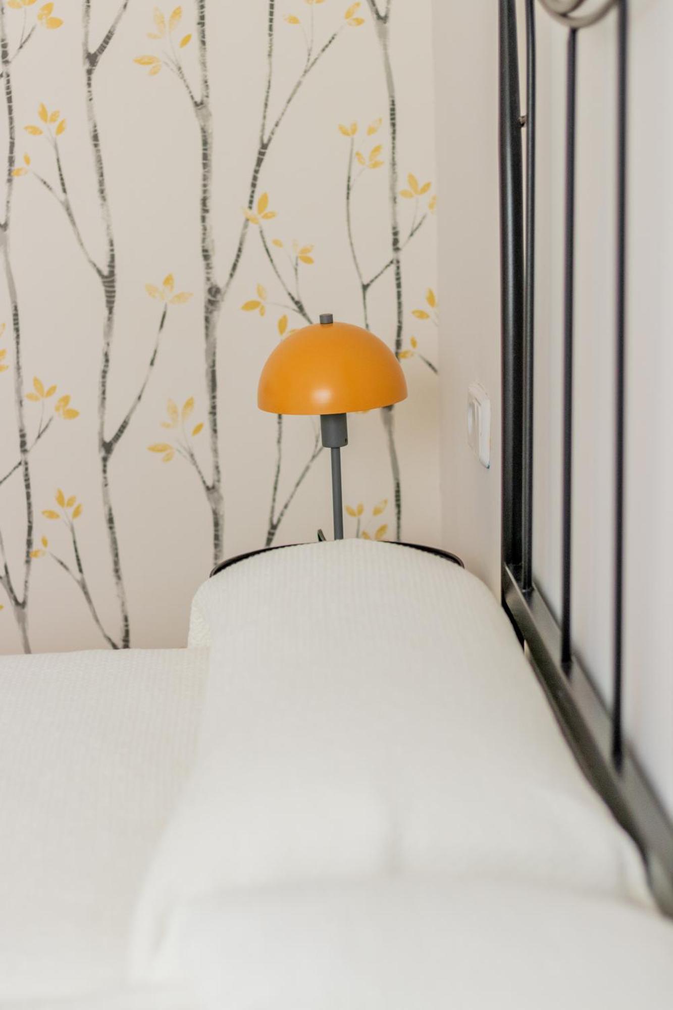 Aparthotel Boutique Poniente Playa Sant Antoni de Portmany Extérieur photo