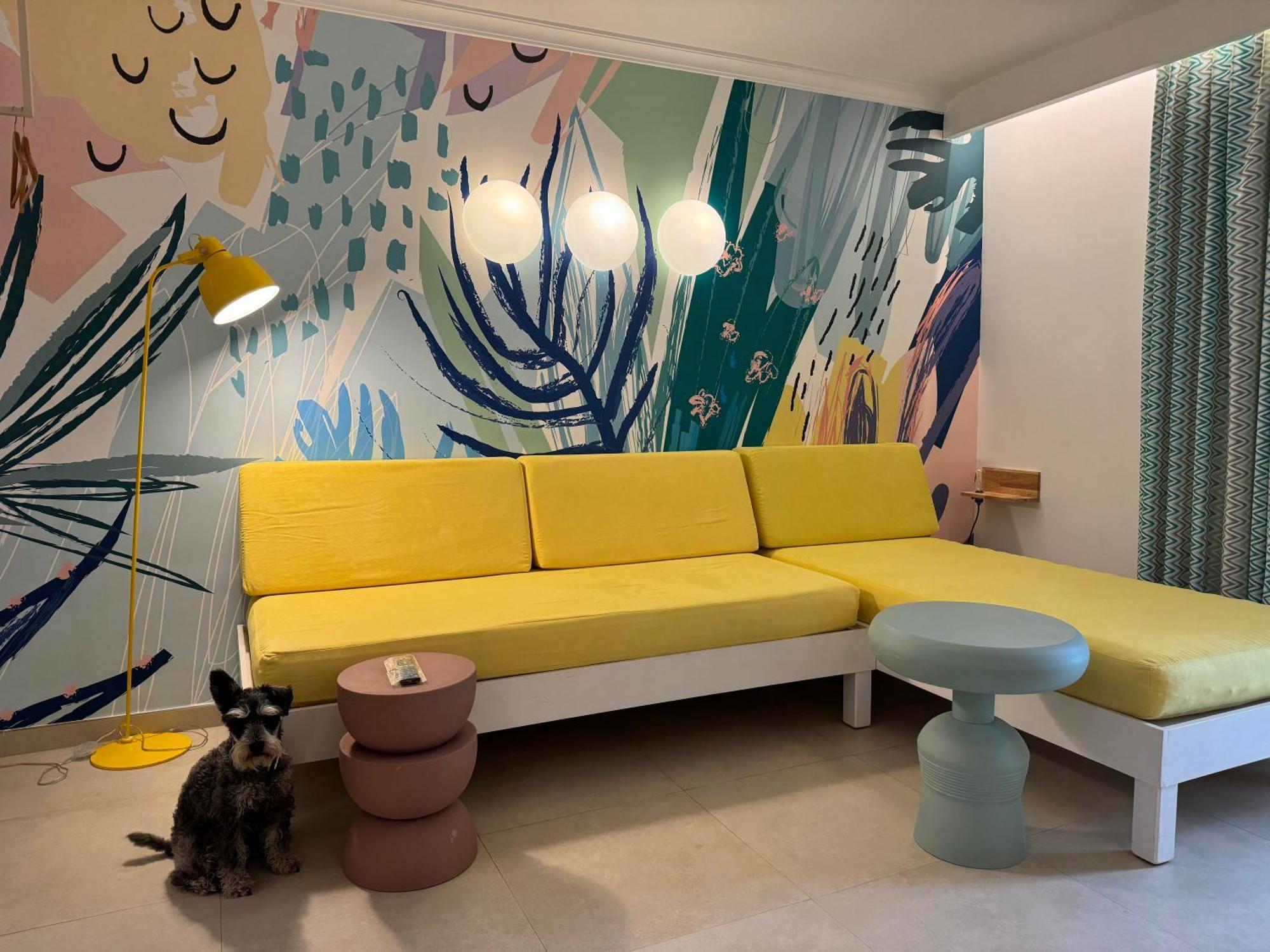 Aparthotel Boutique Poniente Playa Sant Antoni de Portmany Extérieur photo
