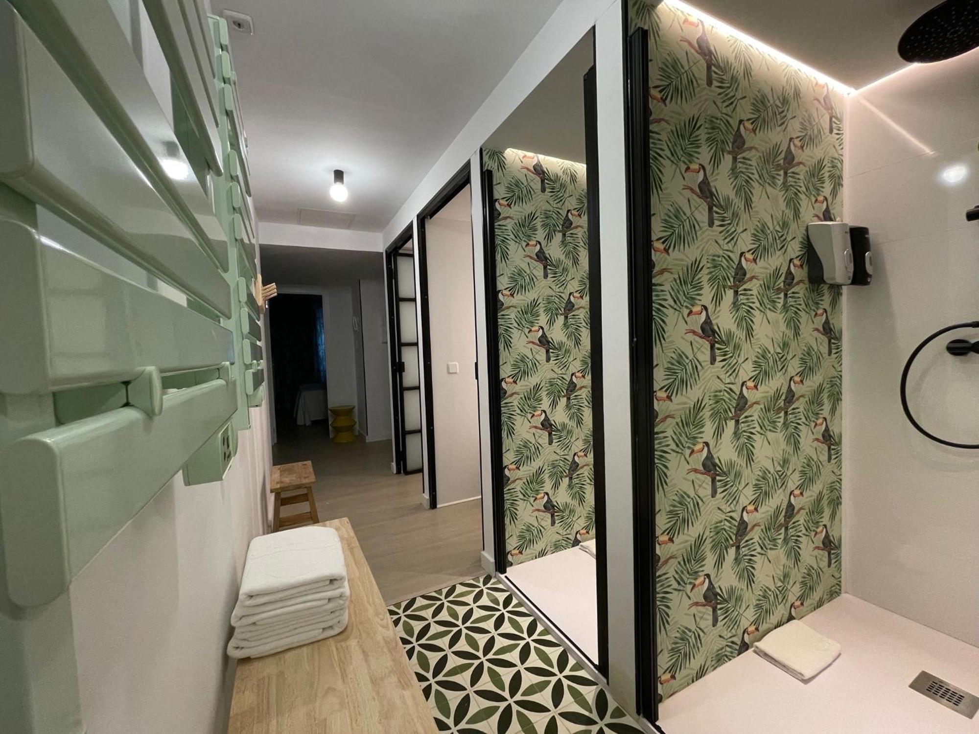 Aparthotel Boutique Poniente Playa Sant Antoni de Portmany Extérieur photo